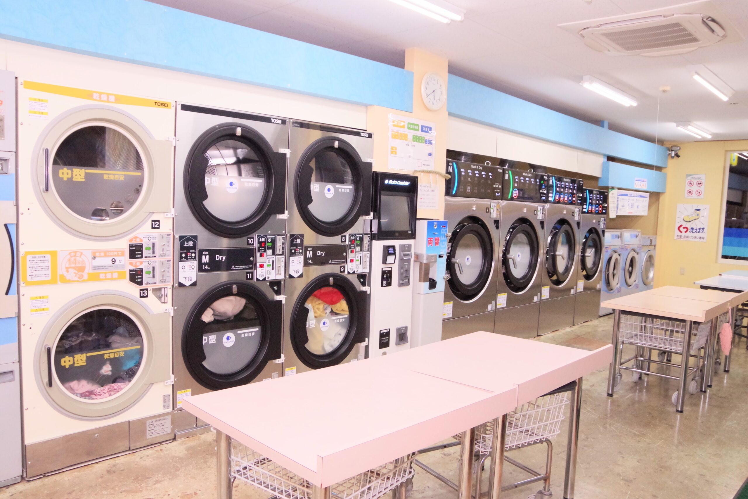 コインランドリーBe-1 風巻店 店内